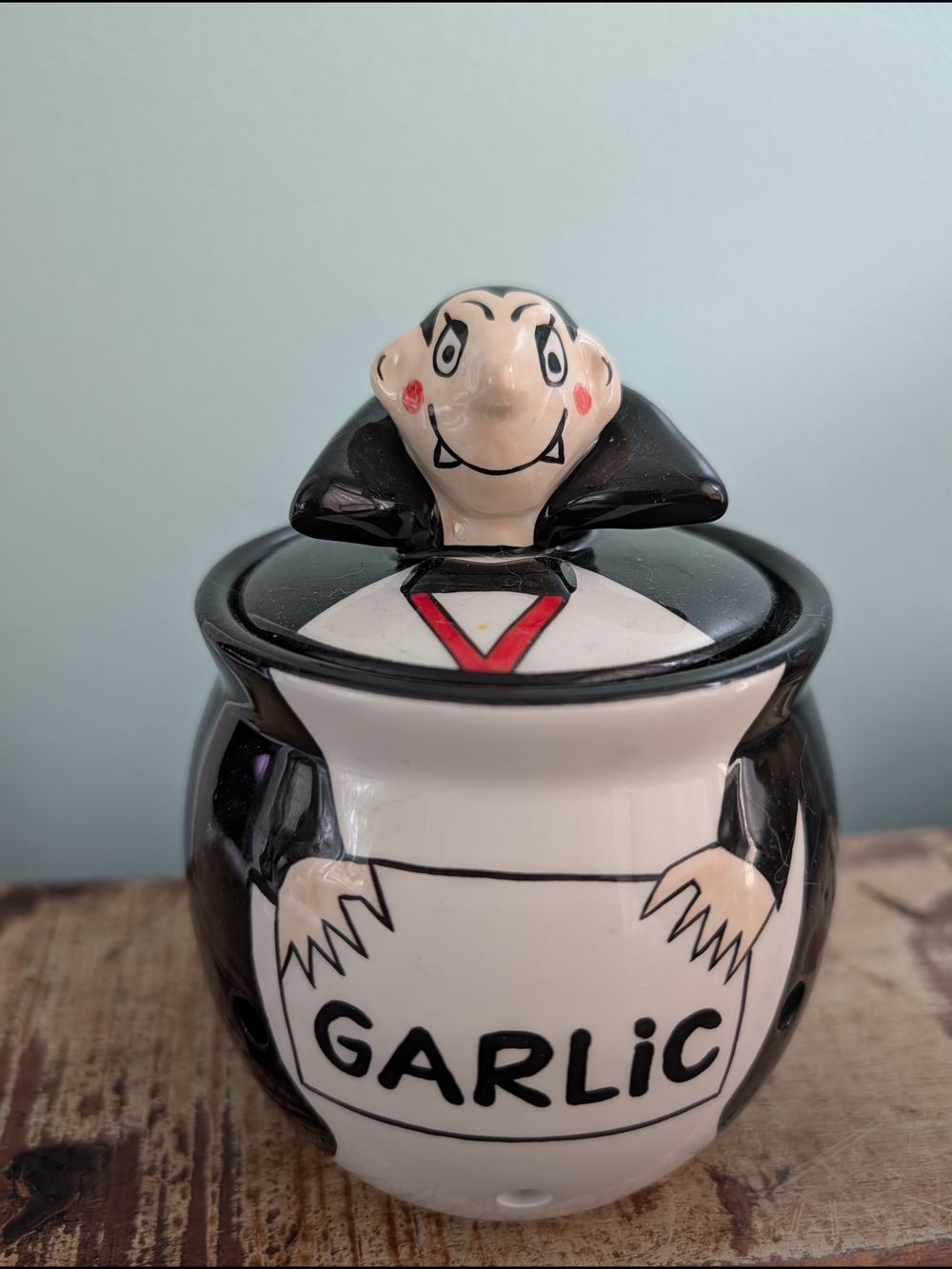 DRACULA GARLIC JAR Discontinued, Our Name Is Mud 4011229